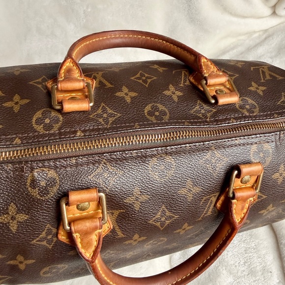 Louis Vuitton Speedy 30 Monogram - Picture 8 of 16